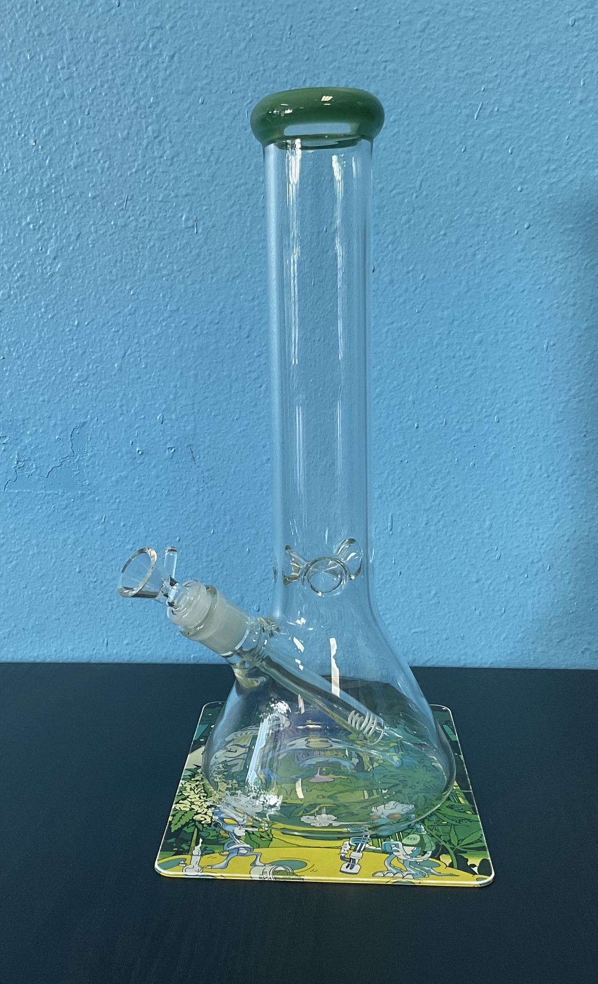 Tall Beaker Bong / Green